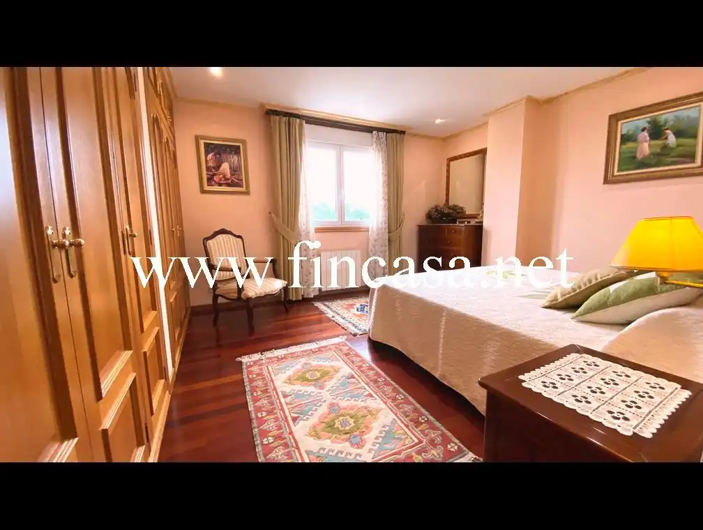 Habitación de Casa o chalet en venta en Vigo  con Jardín privado, Parquet y Terraza