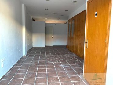 Local comercial en venda a Salobreña Costa