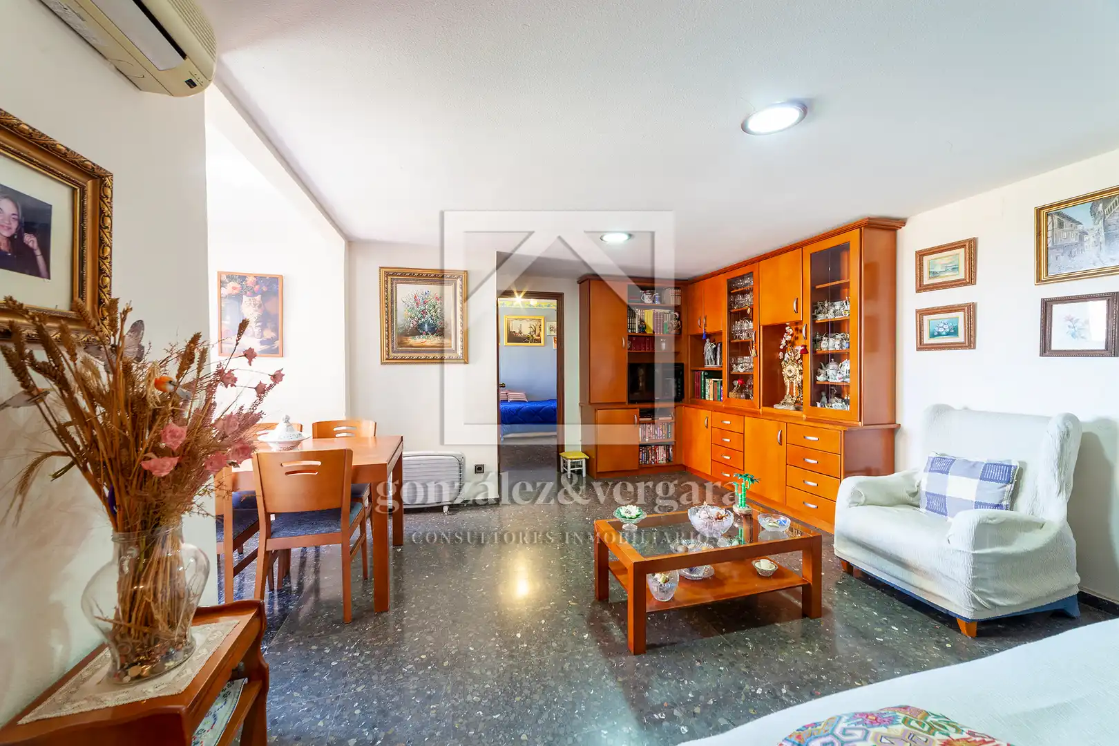 Sala d'estar de Pis en venda en  Valencia Capital amb Aire condicionat