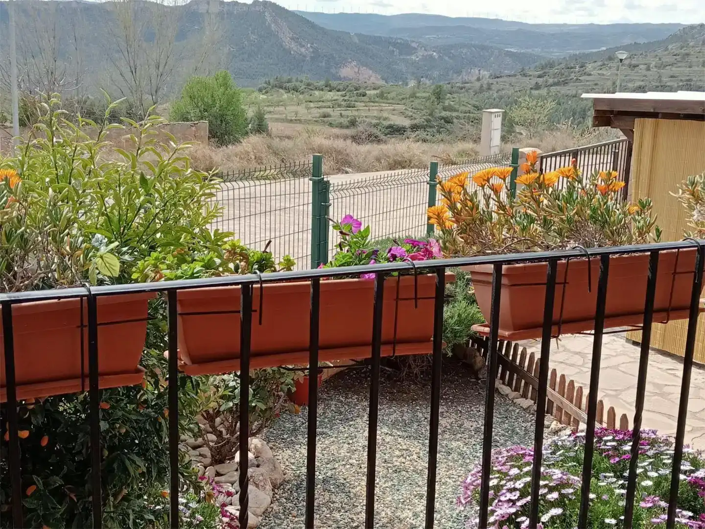 Terraza de Piso en venta en Castellote con Aire acondicionado, Jardín privado y Amueblado