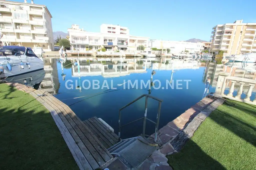 Piscina de Casa o chalet en venta en Roses con Aire acondicionado, Calefacción y Jardín privado