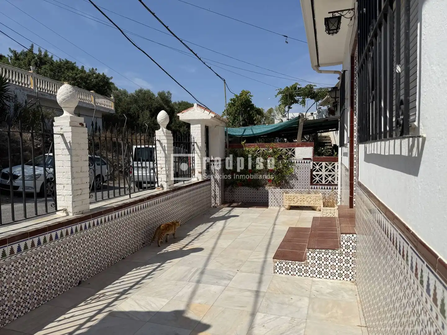Vista exterior de Casa o xalet en venda en Málaga amb Terrassa
