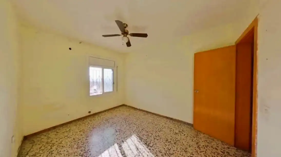 Dormitori de Casa o xalet en venda en Olesa de Montserrat amb Piscina