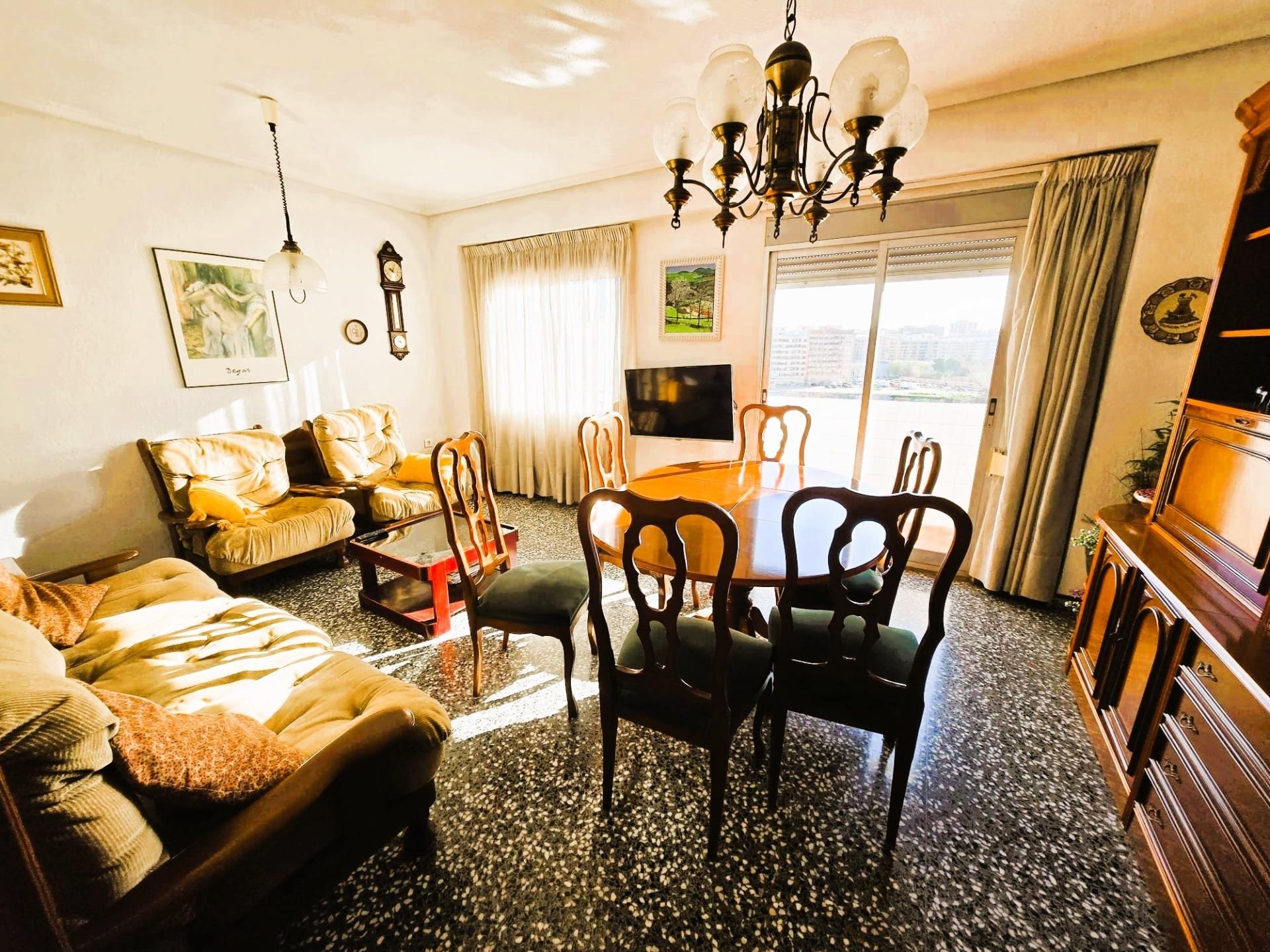 Pis en venda a  MALILLA, Malilla, Quatre Carreres