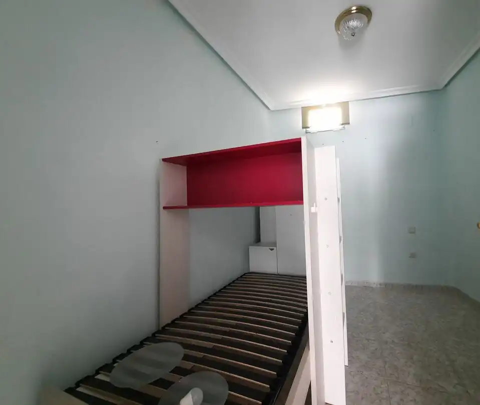 Dormitori de Casa o xalet en venda en Escalona amb Balcó