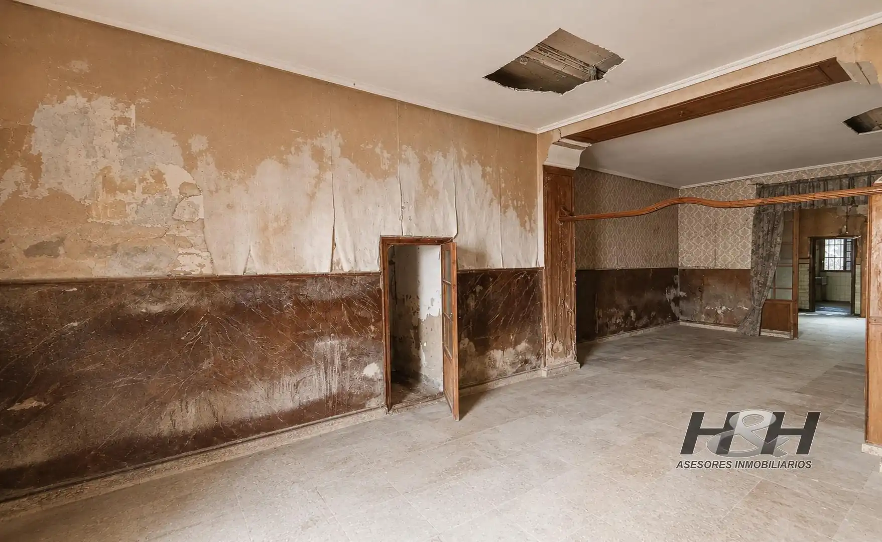 Houses for sale in Burjassot  with Terrace and Balcony