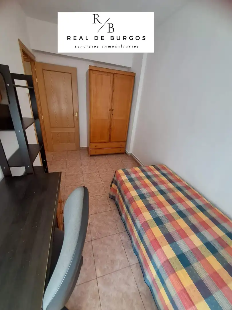 Habitación de Piso de alquiler en Valladolid con Calefacción, Terraza y Amueblado