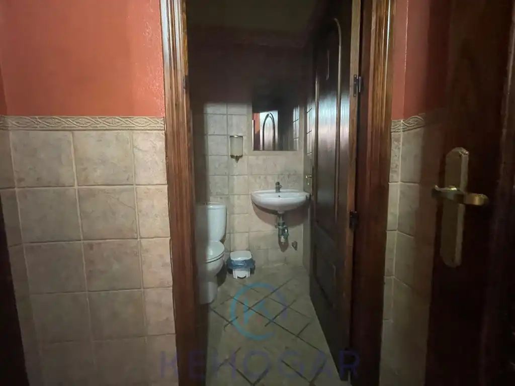 Badezimmer von Geschaftsraum zum Verkauf in Montequinto