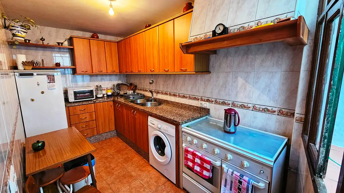 Cuina de Casa o xalet en venda en Cortegana amb Terrassa i Traster