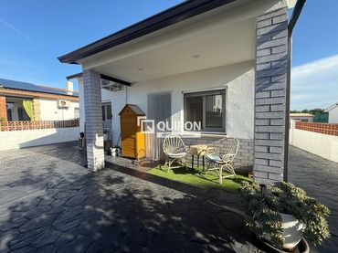 Chalet en venta en Santes Creus