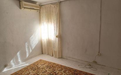 Bedroom of Flat for sale in  Madrid Capital  with Air Conditioner