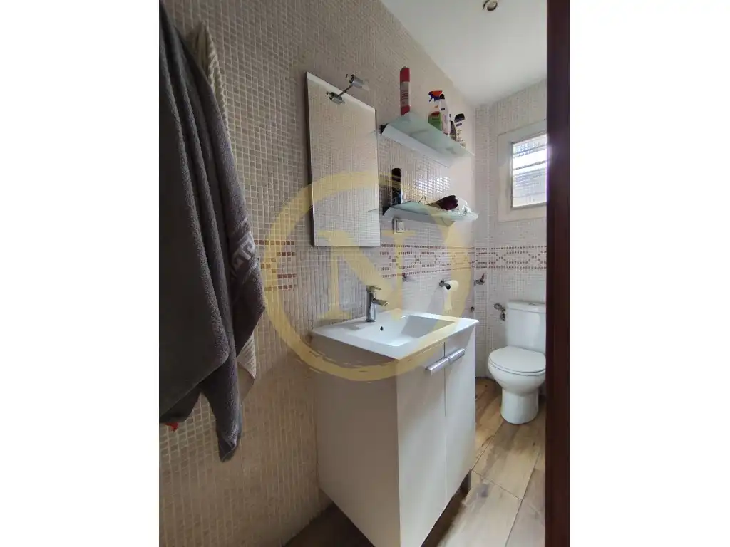 Piso en venta en Carrer de Pujós, Collblanc