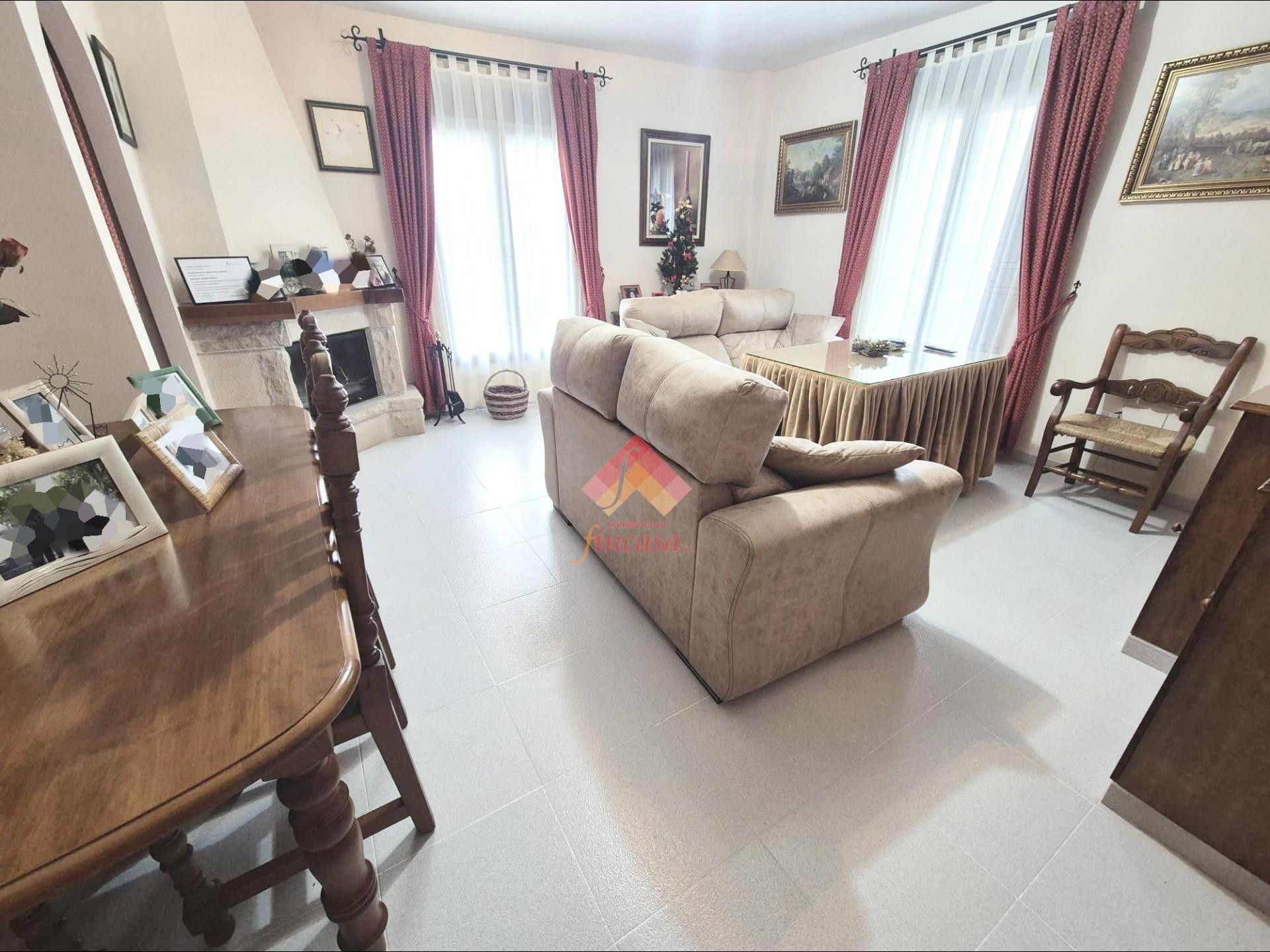 Sala d'estar de Casa o xalet en venda en Ronda amb Calefacció i Terrassa