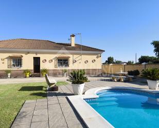 Exterior view of House or chalet for sale in  Córdoba Capital  with Air Conditioner, Private garden and Swimming Pool