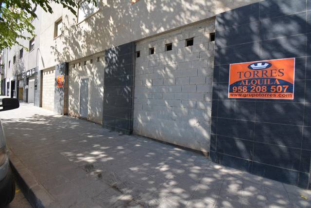 Local comercial en Alquiler en Carretera de Granada - La Alcazaba