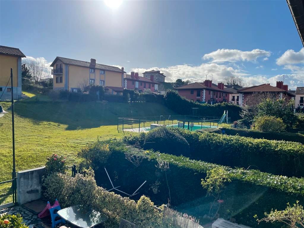 Jardín de Casa o chalet en venta en Val de San Vicente  con Calefacción, Jardín privado y Terraza