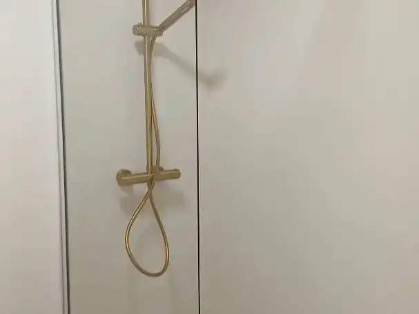 Badezimmer von Wohnung zur Miete in Forcarei mit Parkett, Möbliert und Ofen