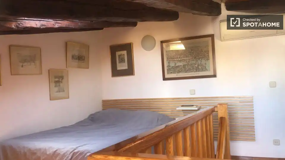 Appartamento con terrazza in affitto a Centro, imagen 13