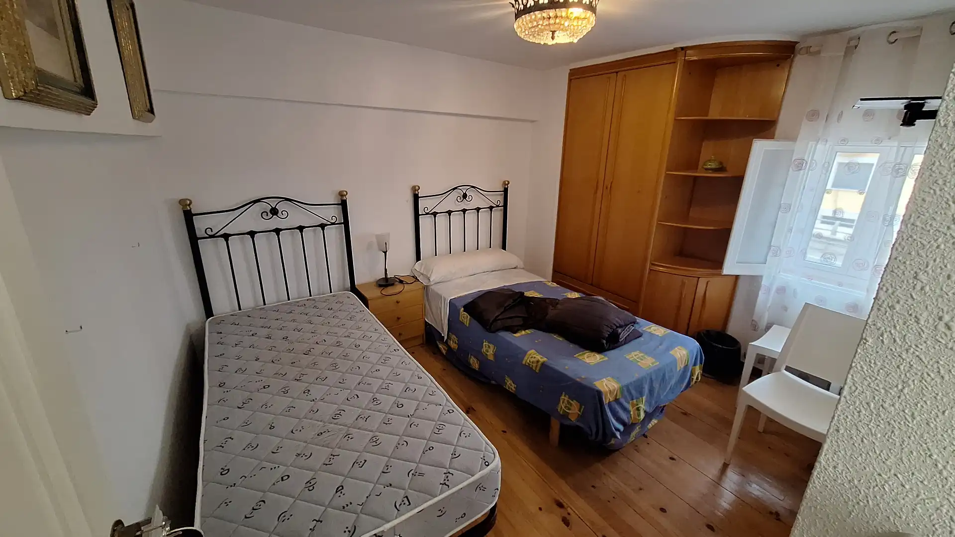 Schlafzimmer von Haus oder Chalet zur Miete in Burgos mit Möbliert