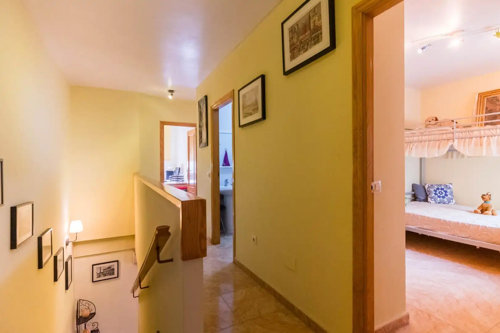 Einfamilien-Reihenhaus zum Verkauf in Murcia mit Klimaanlage, Privatgarten und Terrasse