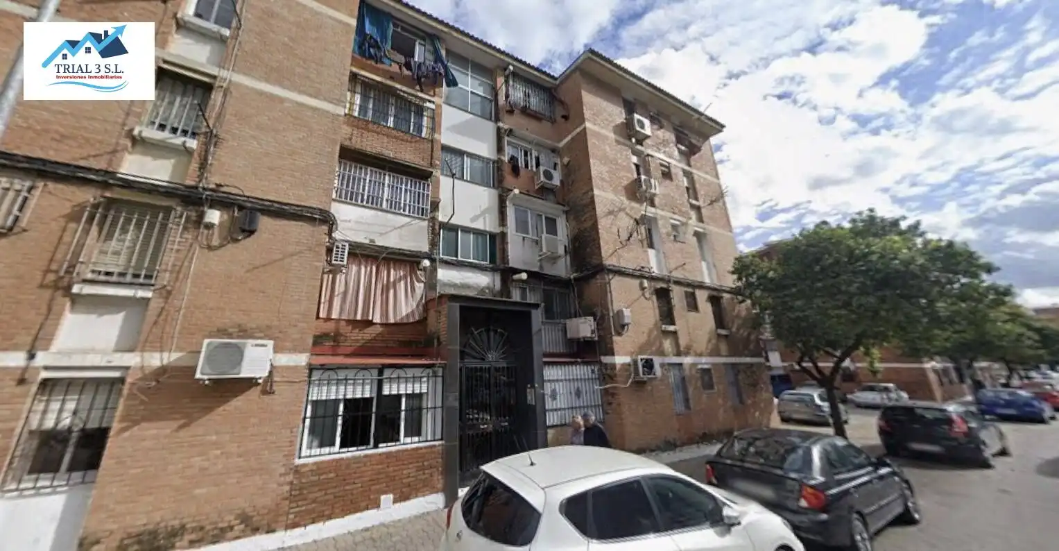 Flat for sale in Calle HUELVA