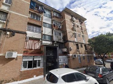 Flat for sale in Calle HUELVA
