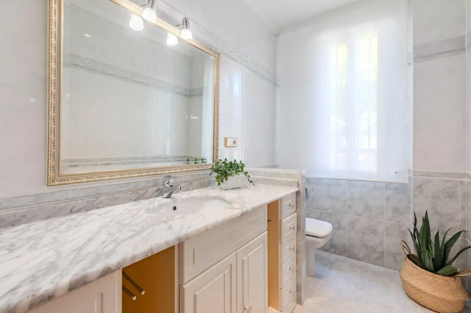 Baño de Casa o chalet en venta en L'Eliana con Calefacción y Terraza