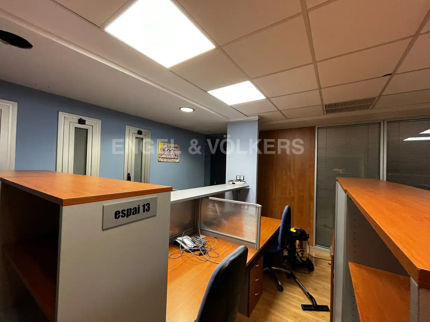 Oficina en venda en Barcelona amb Aire condicionat i Moblat
