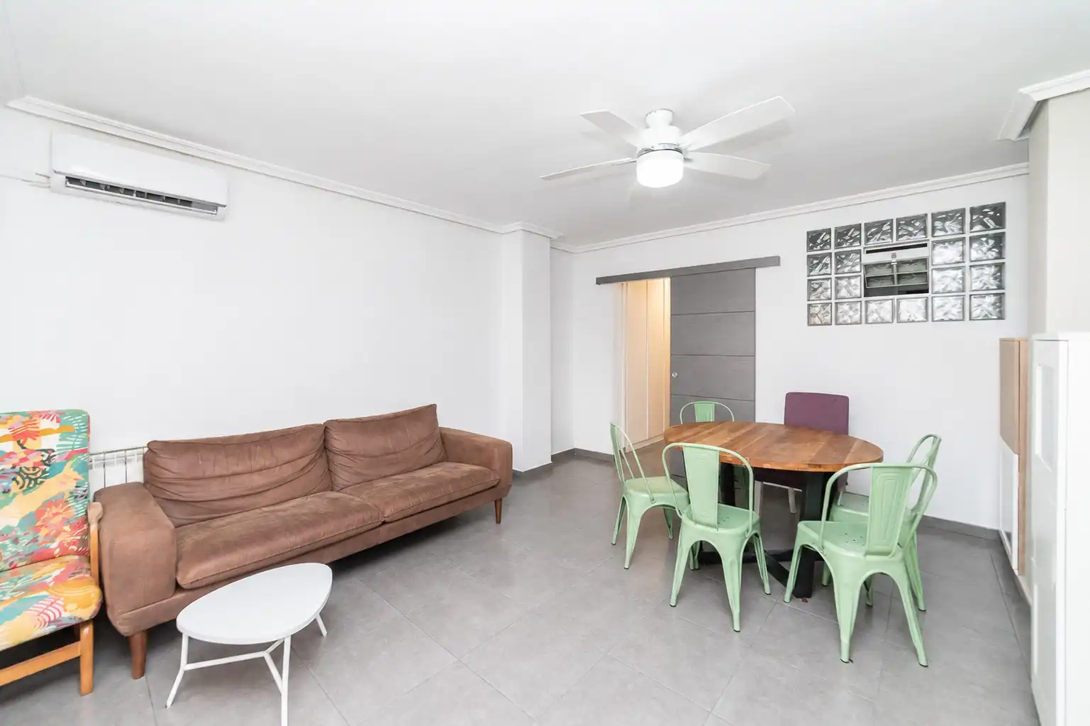 Living room of Flat for sale in Illescas  with Air Conditioner, Heating and Terrace