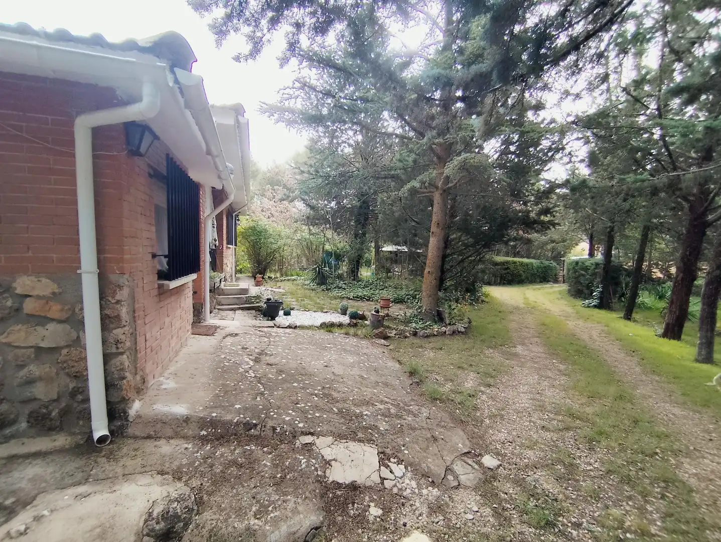 Jardí de Casa o xalet en venda en Hontoba amb Calefacció