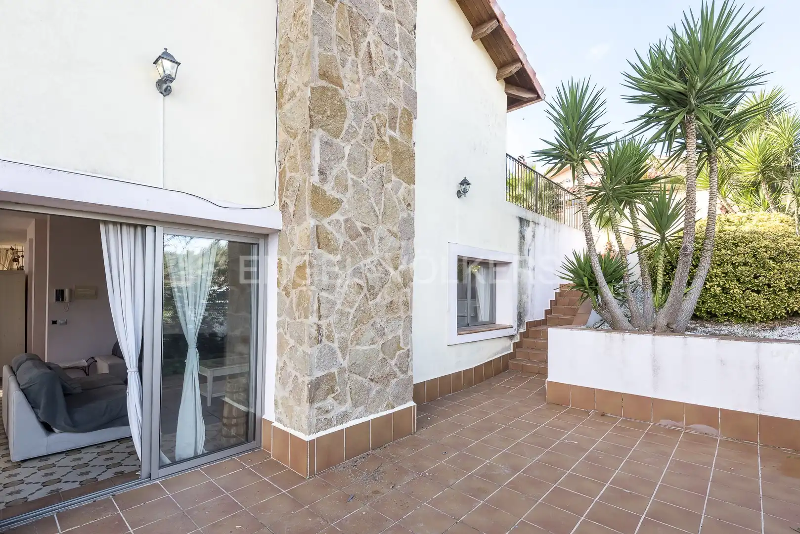 Vista exterior de Casa o chalet de alquiler en Olivella con Aire acondicionado, Calefacción y Jardín privado