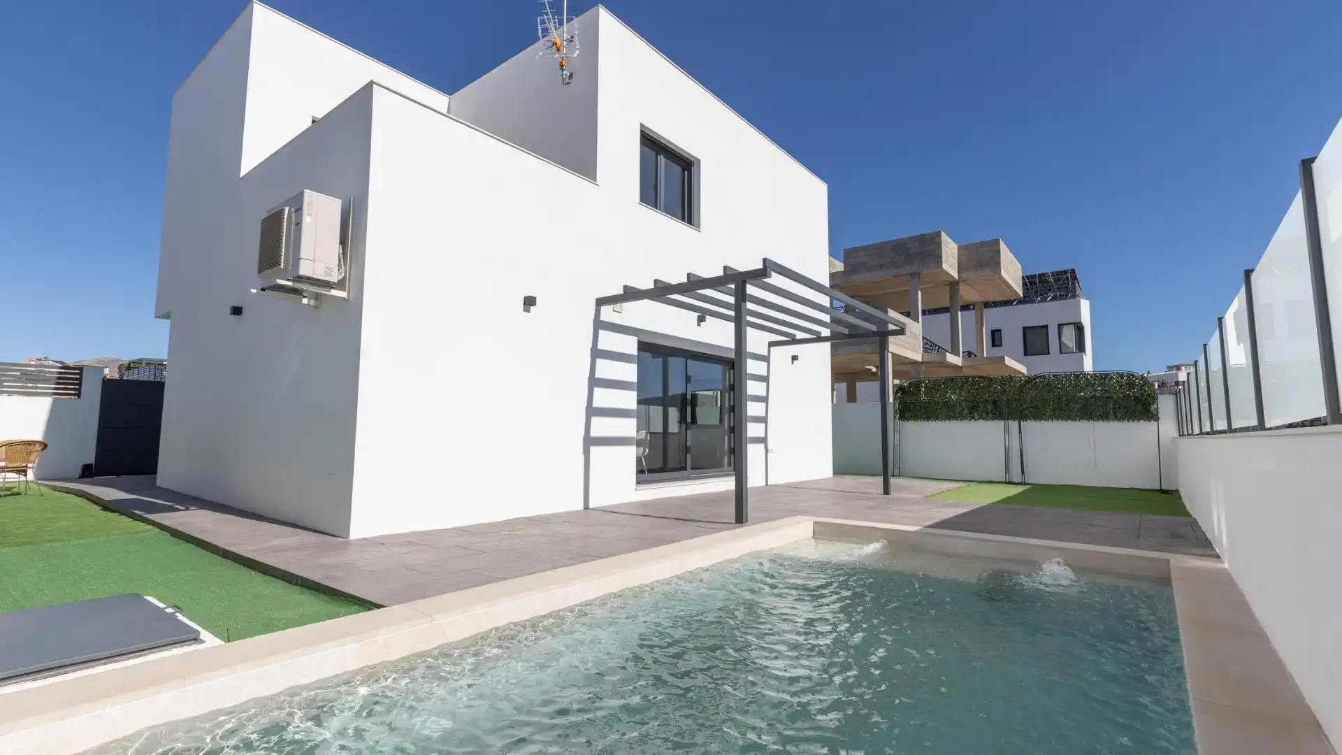Exterior view of Houses for sale in La Zubia  with Terrace, Swimming Pool and Balcony