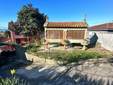 House with garden for sale in Darbo