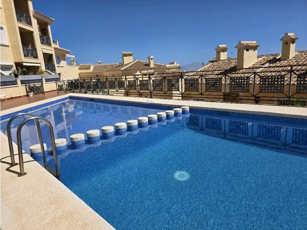 Piscina de Apartament en venda en Dénia amb Aire condicionat, Calefacció i Terrassa