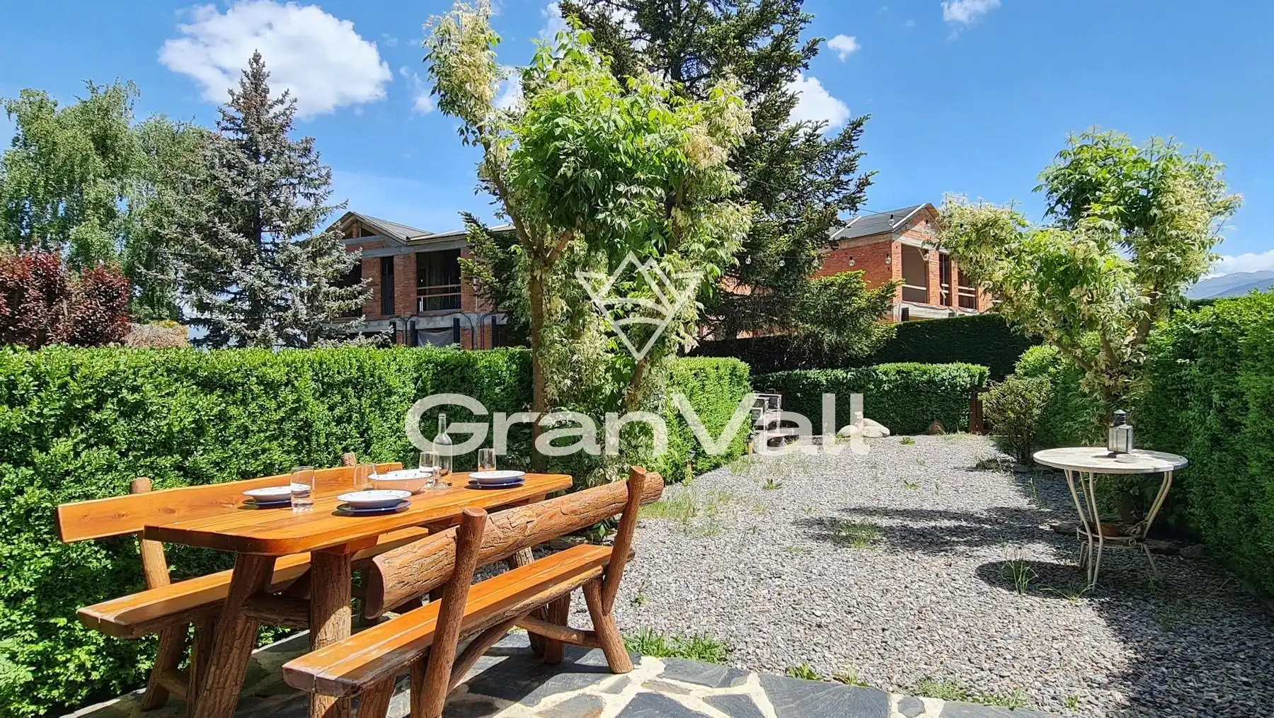 Jardí de Casa adosada en venda en Puigcerdà amb Calefacció, Jardí privat i Parquet