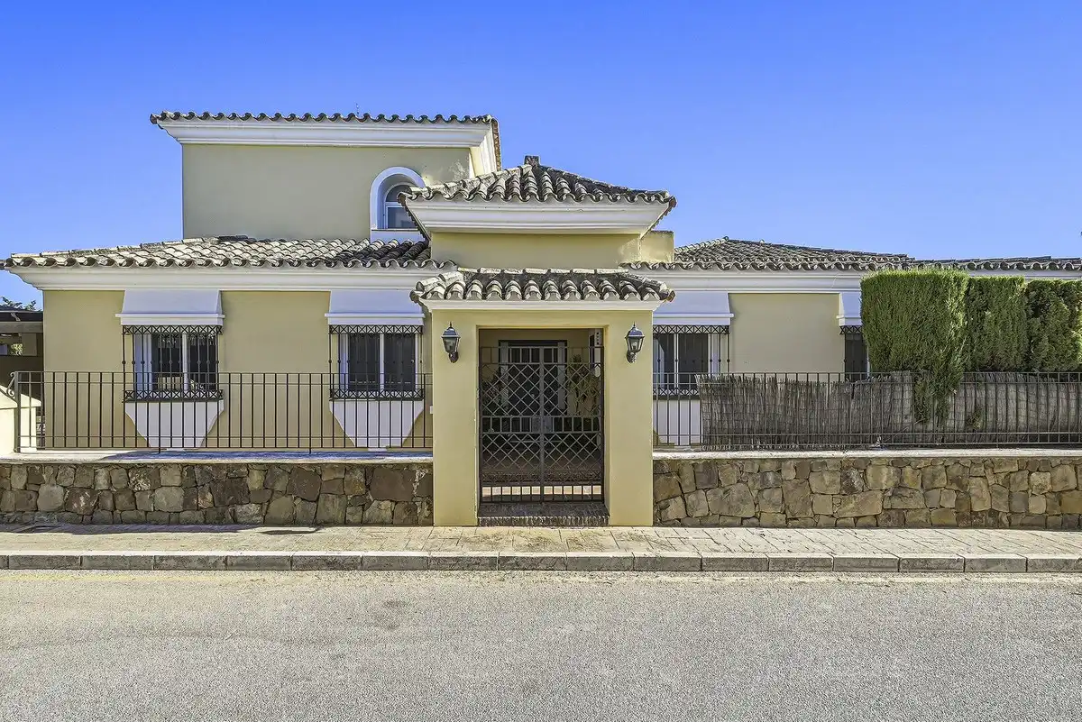 Adossat en venda a Río Real - Los Monteros