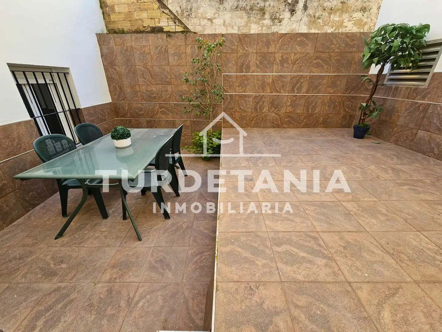 Ground floor for sale in V Centenario - Piletas - Capuchinos
