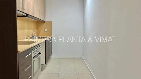 Foto 3 de Planta baja de alquiler en Carrer D'esteve Albert, Via Europa - Parc Central, Mataró