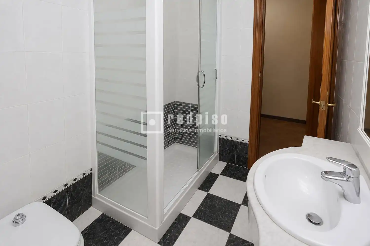 Bathroom of Flat for sale in Madrid  with Heating, Parquet flooring and Terrace