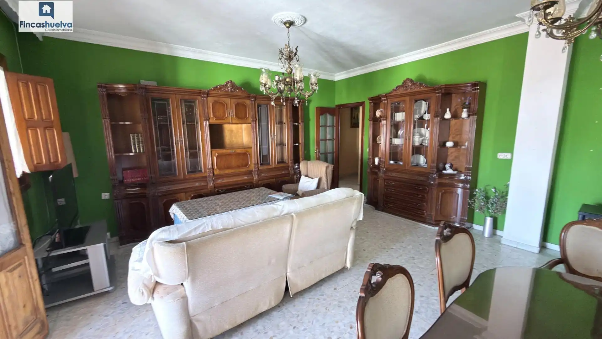 Sala d'estar de Casa adosada en venda en Palos de la Frontera amb Terrassa, Moblat i Balcó