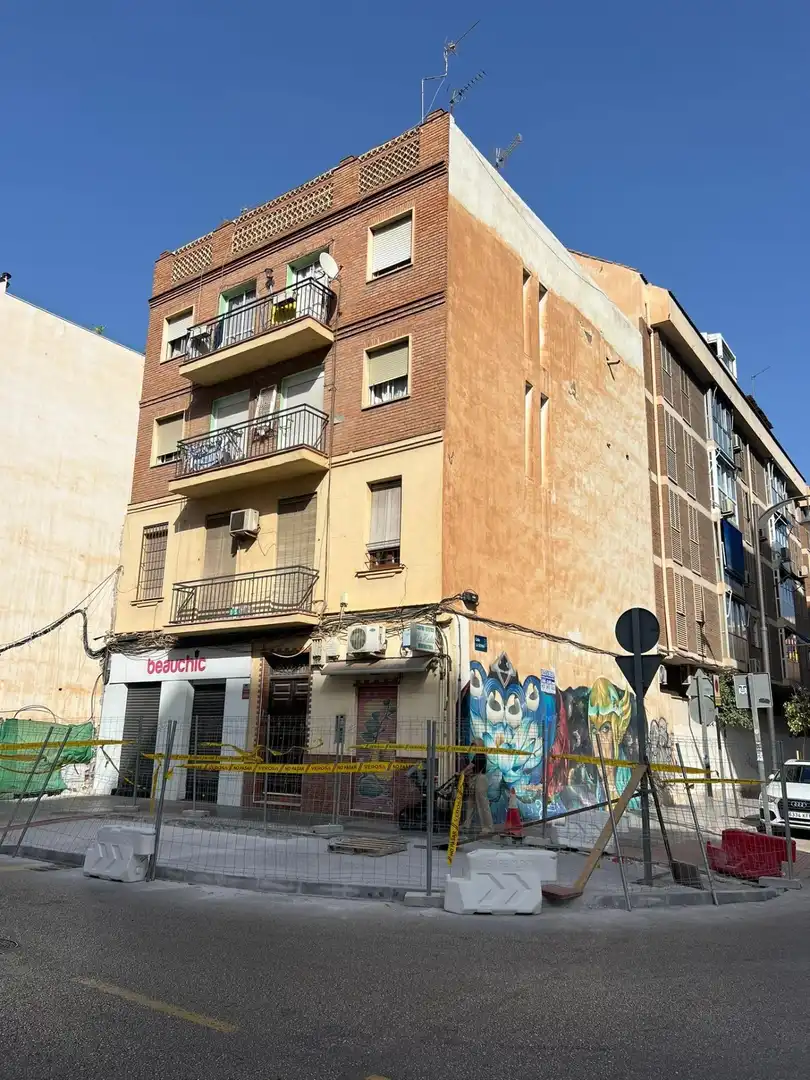 Edifici en venda a PERCHEL DEL, Perchel Sur - Plaza de Toros Vieja