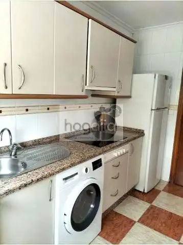 Cocina de Piso de alquiler en Sevilla con Aire acondicionado, Terraza y Amueblado