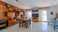 Living room of Single-family semi-detached for sale in Sant Vicenç Dels Horts  with Air Conditioner, Terrace and Balcony