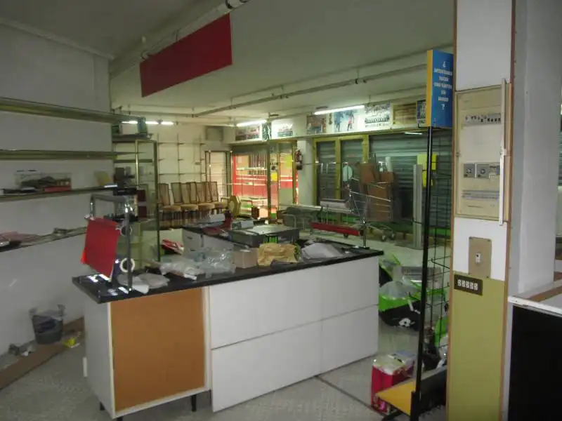 Local commercial à louer à Erandio, imagen 4