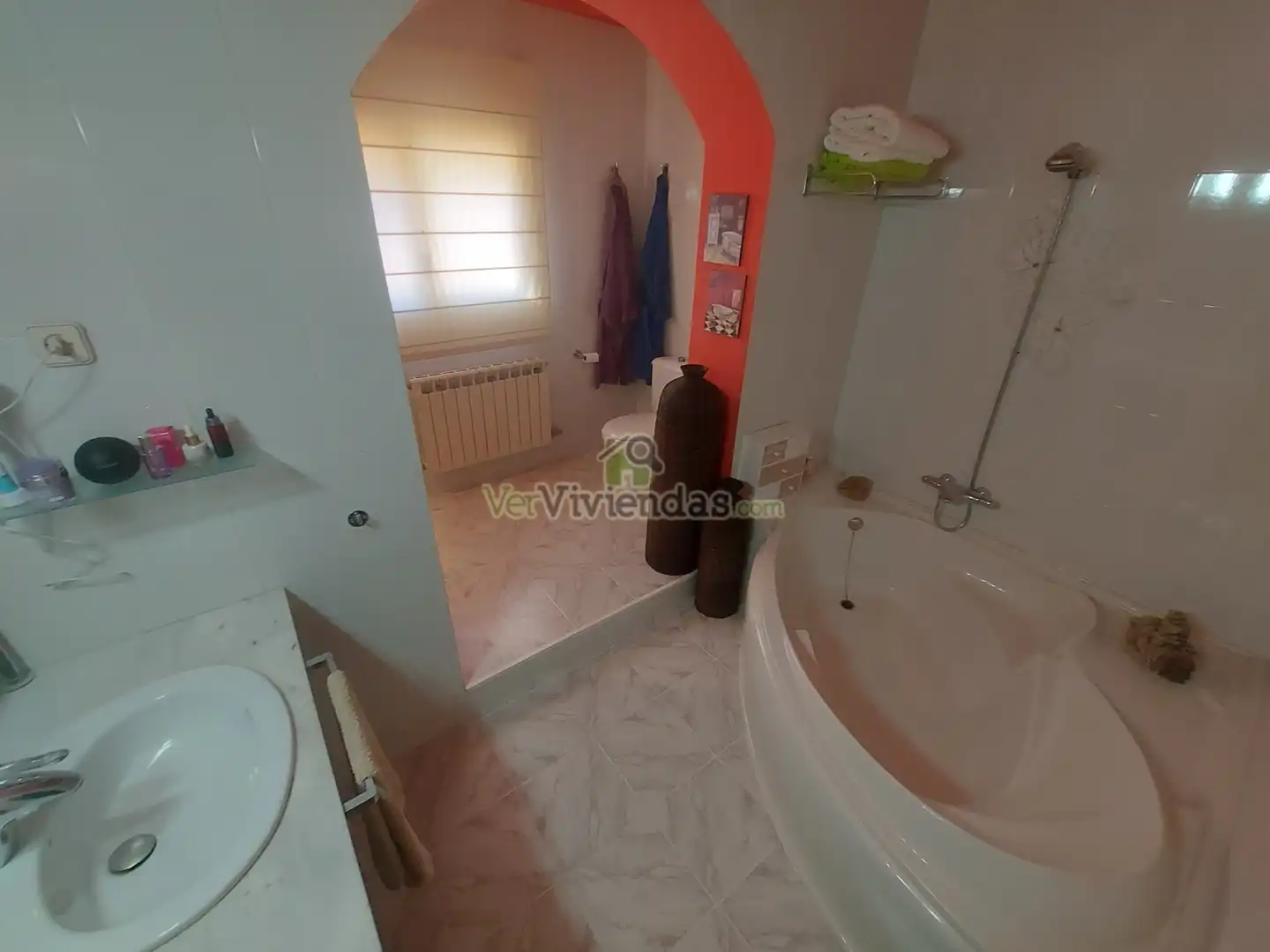 Baño de Casa o chalet en venta en Vallirana con Calefacción, Jardín privado y Terraza