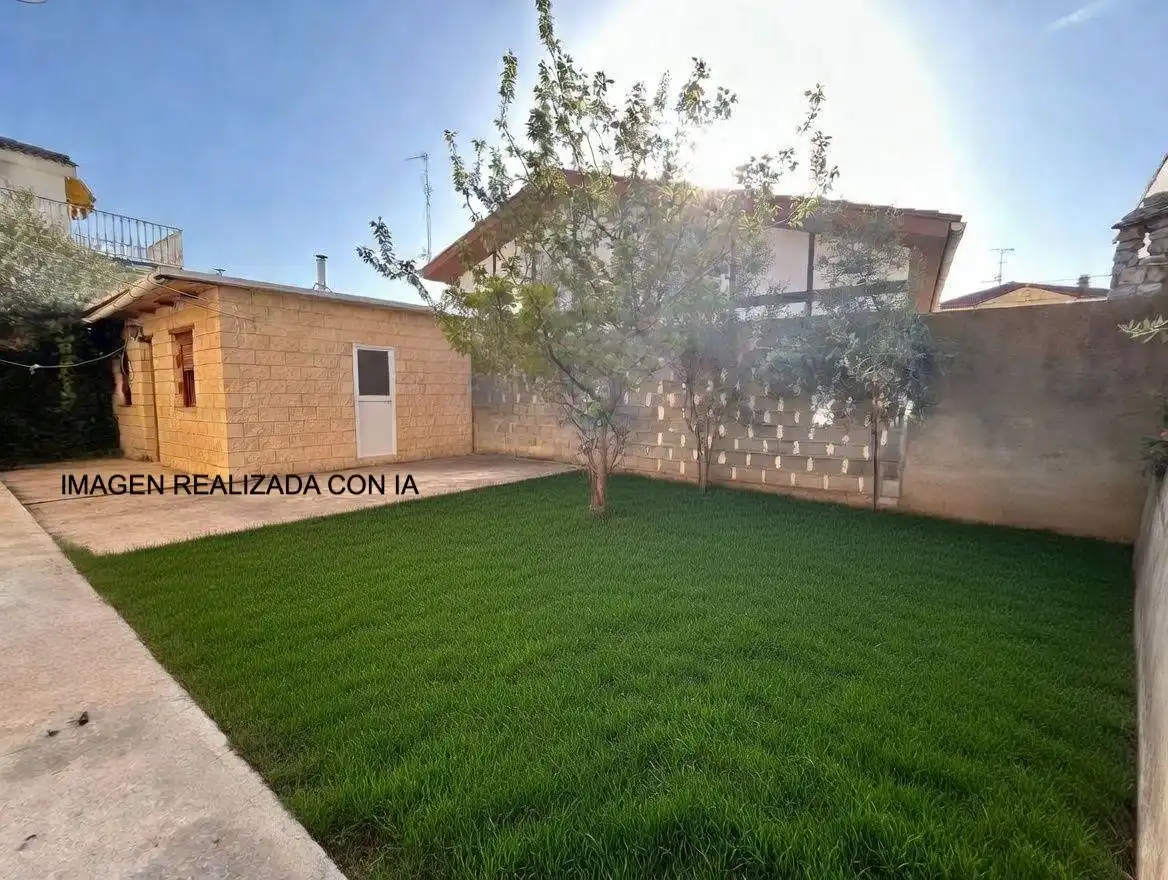 Jardín de Casa o chalet en venta en Castejón (Navarra) con Jardín privado, Trastero y Balcón