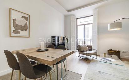 Living room of Apartment for sale in  Madrid Capital  with Air Conditioner, Heating and Parquet flooring