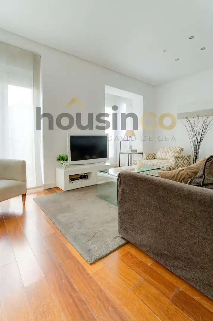 Wohnzimmer von Wohnung zum Verkauf in Madrid mit Klimaanlage, Heizung und Parkett