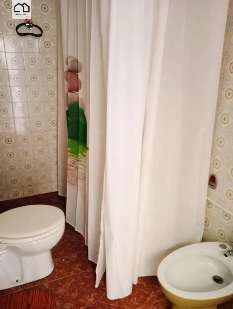 Baño de Dúplex de alquiler en La Font de la Figuera con Terraza y Trastero