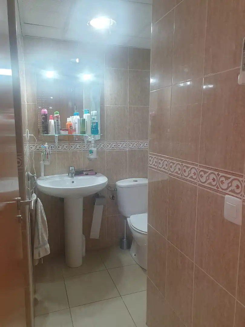 Badezimmer von Wohnungen zum Verkauf in Mont-roig del Camp mit Möbliert, Ofen und Balkon